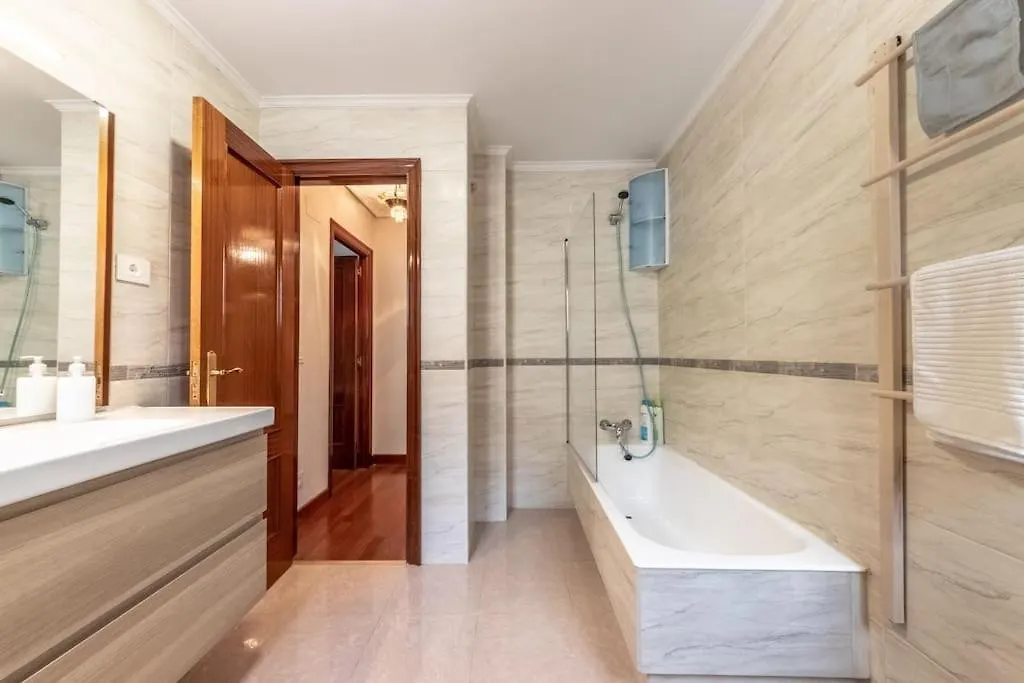 Acogedor Piso En Santurtzi .Parking Privado Apartment